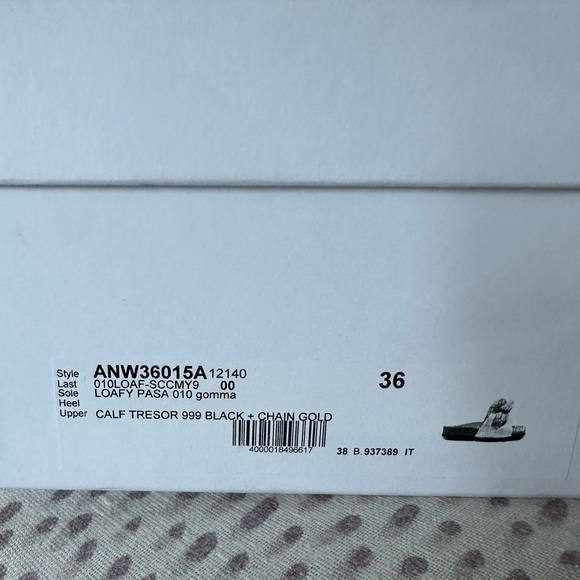 JW Anderson chain slide - Picture 4 of 4